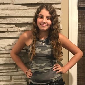 Meet your Posher, Marisa